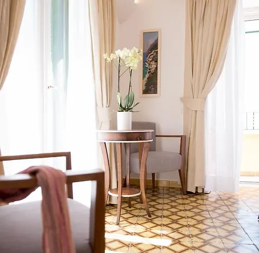 Eden ポジターノ